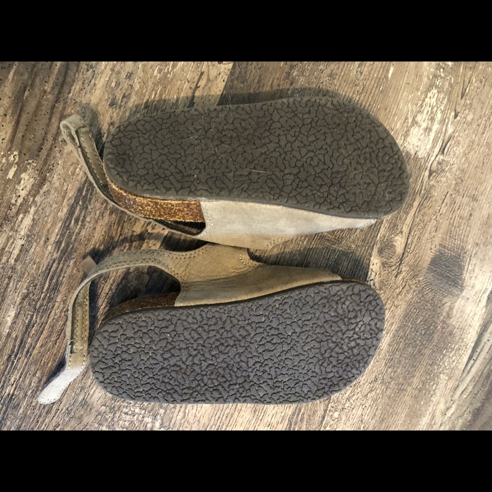Shoes - Picture 2 of 2
